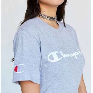 CHAMPION T-SHIRT